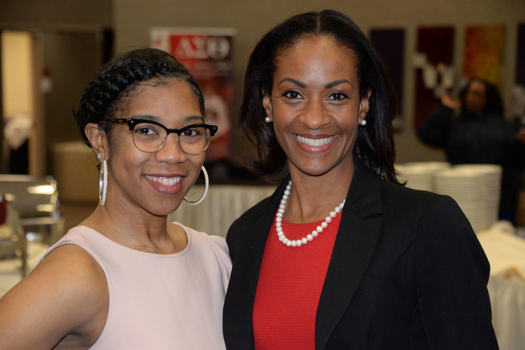 Kimberly Smith, Linda Ware